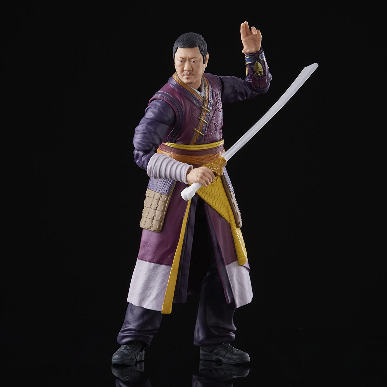 Marvel Legends Dr Strange Multiverse : Wong Figurine – Image 3
